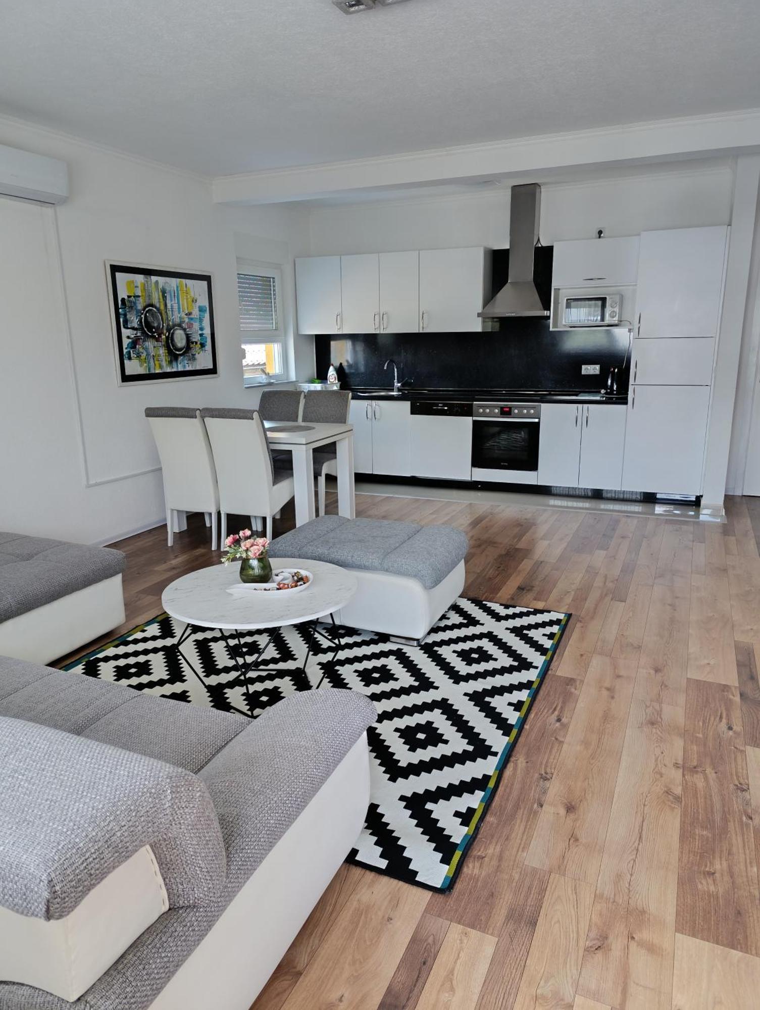 Apartmani Jasmina 2 Bihac Bagian luar foto
